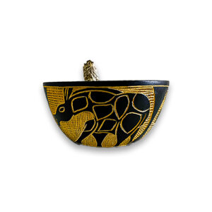 Handmade Wooden Giraffe Smudge Bowl – Golden Etched Incense Holder for Sage & Ritual Use
